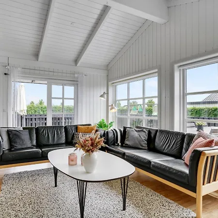5 Bedroom Amazing In Haderslev بيت للعطل Flovt